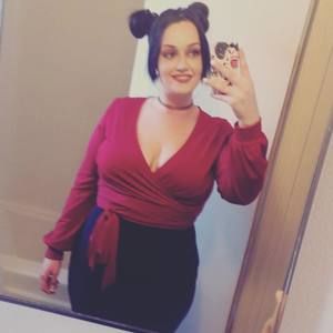 Meet your Posher, Toni